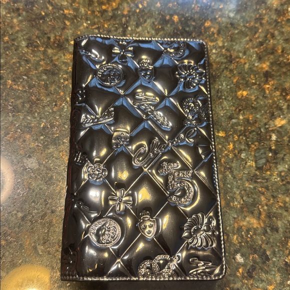 Chanel Monaco Black Patent Leather Wallet - Picture 14 of 16